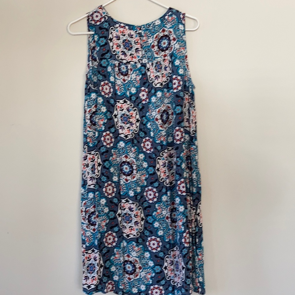 Dress - Picture 2 of 4